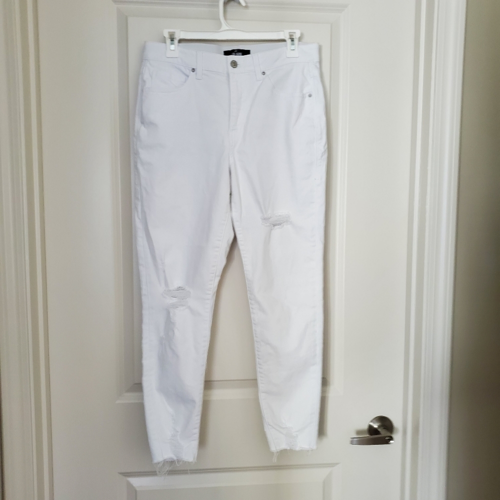 Lularoe distressed jeans